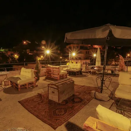 Harkasos Cave 3*