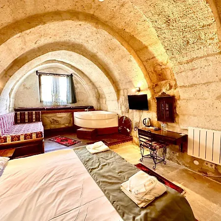 Hotel Harkasos Cave 3*