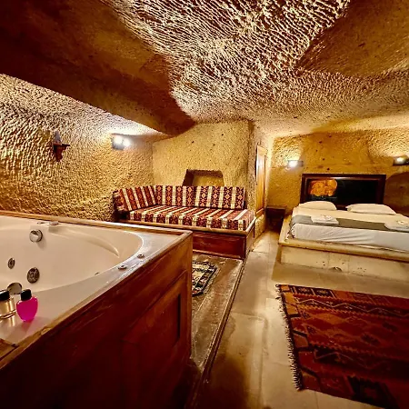 Harkasos Cave 4*