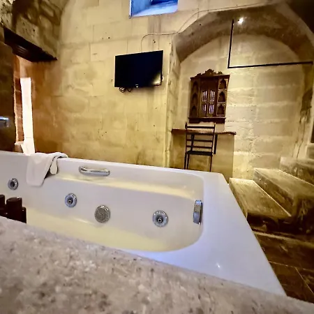 Harkasos Cave Hotel