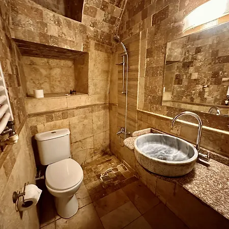 Harkasos Cave Hotel 3*