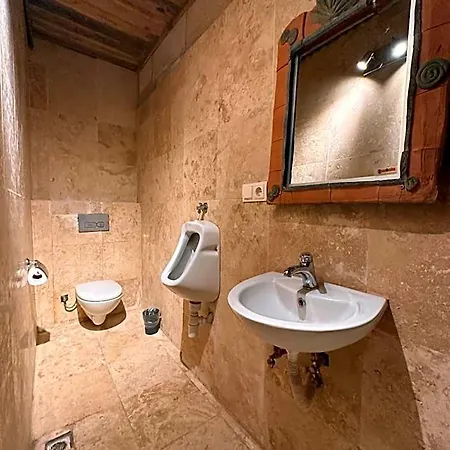 Harkasos Cave Hotel