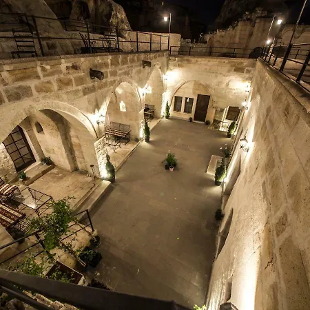 Hotel Harkasos Cave