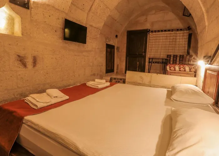 Harkasos Cave ホテル ウルギュップ