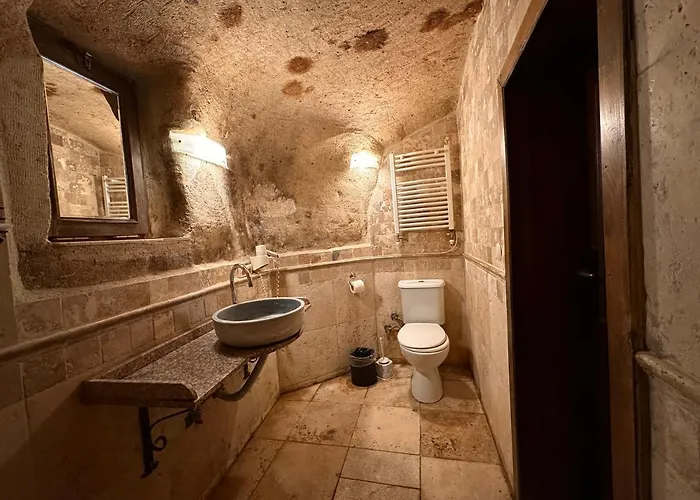 Harkasos Cave ホテル