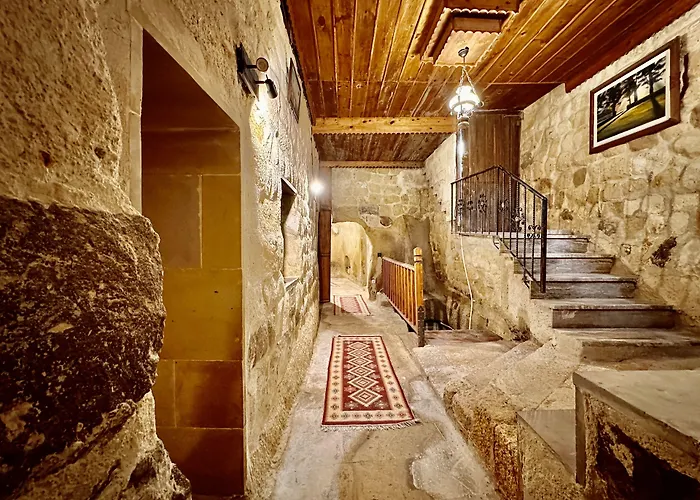 Harkasos Cave ウルギュップ