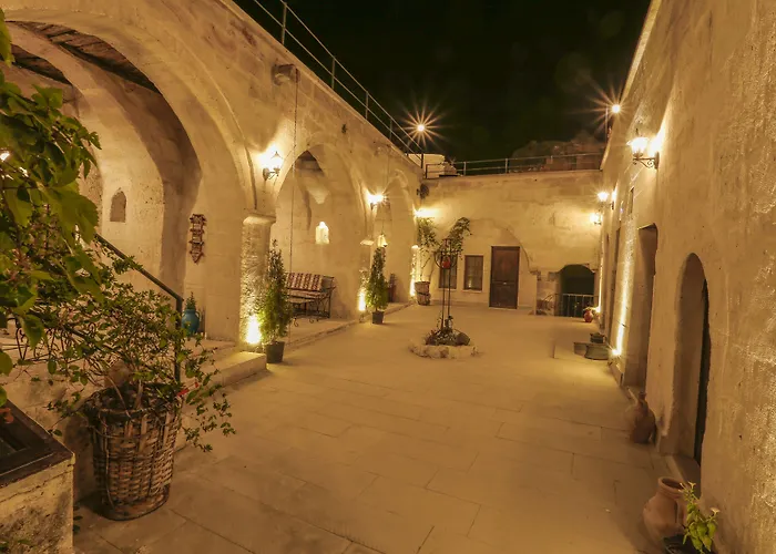 Harkasos Cave ホテル ウルギュップ