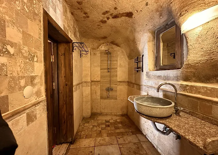 Harkasos Cave 3* ウルギュップ