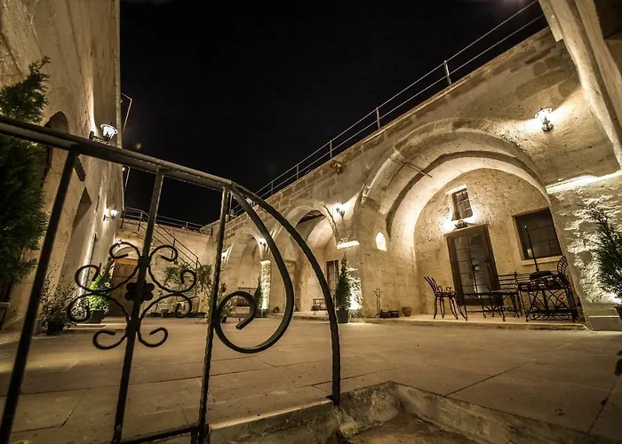 Harkasos Cave ホテル 3*